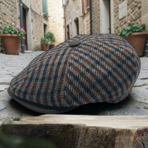 casquette 6 pans + bouton laine petits carreaux